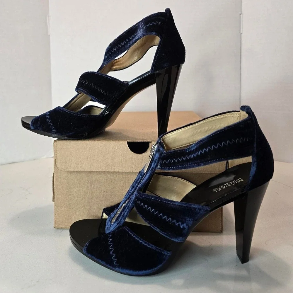 MICHAEL Kors Berkley VELVET ADMIRAL Sandal Women's Size 9